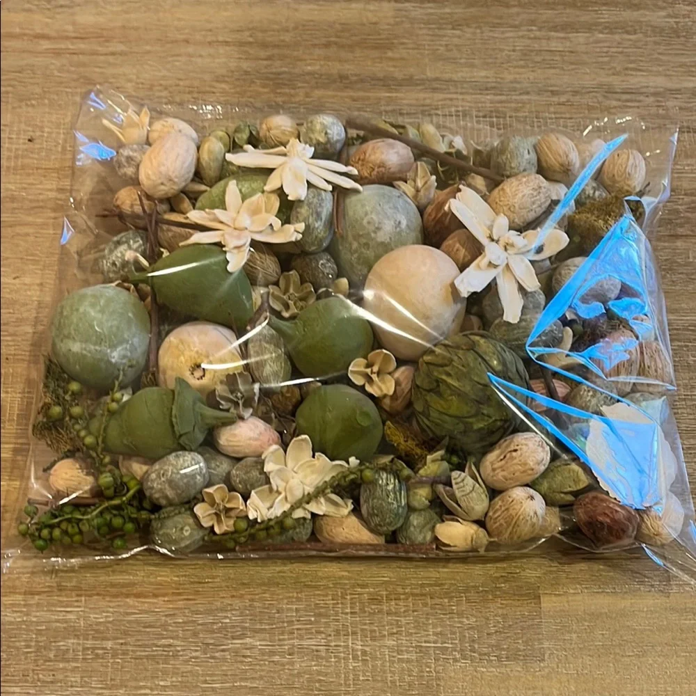 Decorative Dried Botanicals Mix